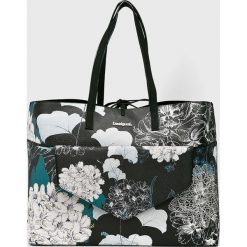 Desigual - Torebka. Szare torby na ramię damskie Desigual. W wyprzedaży za 249.90 zł.