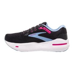 Buty do biegania damskie Brooks Ghost Max. Czarne obuwie sportowe damskie Brooks, bez wzorów, do biegania. W wyprzedaży za 582.75 zł.