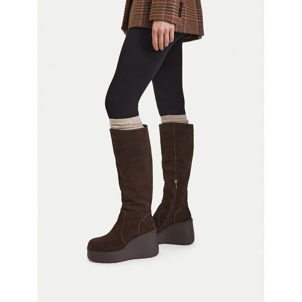 Kozaki Badura. Brązowe kozaki damskie Badura, bez obcasa, na koturnie. Za 349.99 zł.