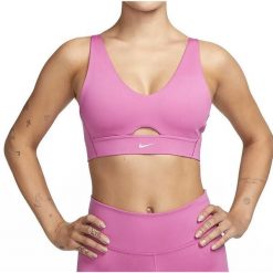 Koszulka sportowa damska Nike DV9837665. Czerwone koszulki sportowe damskie Nike, s, bez wzorów, z elastanu, bez kołnierzyka, bez ramiączek, na fitness i siłownię, dri-fit (nike). Za 317.00 zł.