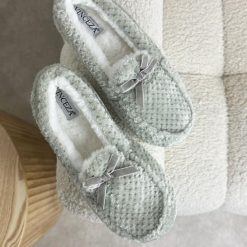 Szare kapcie damskie Vinceza 19951. Szare kapcie damskie VINCEZA, bez wzorów, z materiału. Za 59.00 zł.