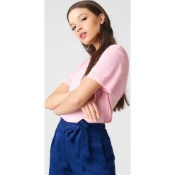 NA-KD Basic T-shirt basic - Pink. T-shirty damskie marki NA-KD Basic. W wyprzedaży za 21.18 zł.
