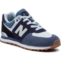 Sneakersy NEW BALANCE - GC574MLA Granatowy. Niebieskie półbuty damskie New Balance, bez wzorów, z materiału, bez obcasa, na płaskiej podeszwie, bez zapięcia. W wyprzedaży za 169.00 zł.
