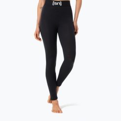 Spodnie termoaktywne damskie super.natural Tundra 169. Czarne spodnie materiałowe damskie super.natural, l, bez wzorów, z materiału. Za 299.99 zł.