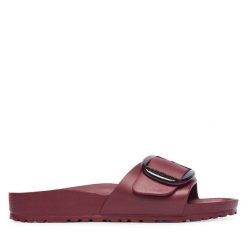 Klapki Birkenstock. Czerwone klapki damskie Birkenstock, bez wzorów, bez obcasa. Za 224.99 zł.