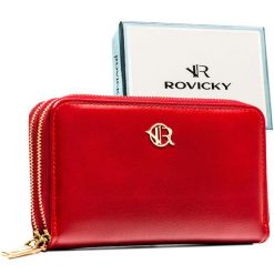 Czerwony portfel-piórnik damski ze skóry ekologicznej zamykany suwakiem - Rovicky. Czerwone portfele damskie ROVICKY, bez wzorów, ze skóry ekologicznej. Za 69.99 zł.