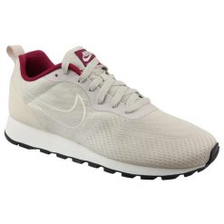 Buty sportowe damskie Nike Md Runner 2 Eng Mesh. Czerwone obuwie sportowe damskie Nike, bez wzorów, z materiału, trekkingowe, Nike MD Runner. Za 159.99 zł.
