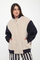 Kurtka damska bejsbolówka wełniana Ellisse WEEKEND MAX MARA. Kurtki damskie Weekend Max Mara, bez wzorów, z wełny, bez kaptura. Za 2,799.00 zł.