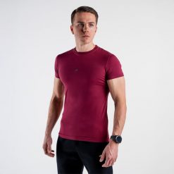 Koszulka slim basic DZIK® bordowa. Czerwone koszulki sportowe męskie DZIK, m, bez wzorów, bez kołnierzyka, bez ramiączek. Za 139.99 zł.
