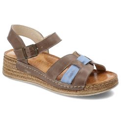 Brązowe Sandały Wasak Modne Obuwie Damskie. Brązowe klapki damskie Wasak, bez wzorów, z jeansu, eleganckie, bez obcasa, na koturnie. Za 259.00 zł.