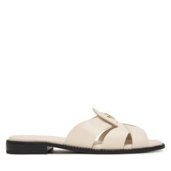 Klapki Tommy Hilfiger. Białe klapki damskie Tommy Hilfiger, bez wzorów, bez obcasa. Za 529.99 zł.