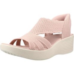Sandały SKECHERS 120012S Rose. Czerwone sandały damskie Skechers, bez wzorów, z tkaniny, bez obcasa, bez zapięcia. Za 279.99 zł.