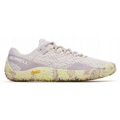 Buty sportowe dla kobiet Merrell VAPOR GLOVE 6. Czerwone obuwie sportowe damskie Merrell, bez wzorów. Za 499.98 zł.