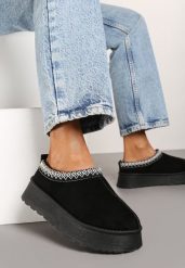 Czarne Niskie Śniegowce z Imitacji Zamszu na Platformie z Ozdobnym Haftem Ftarvia. Czarne śniegowce i trapery damskie Born2be, z jeansu. Za 79.99 zł.
