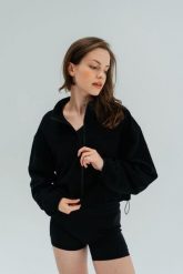 Kurtka sportowa Moonholi Uptown z zamkiem. Czarne kurtki damskie MOONHOLI, m, bez wzorów, bez kaptura. Za 399.00 zł.