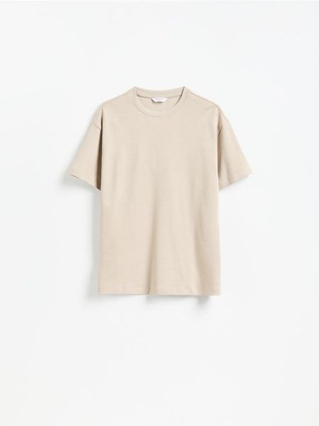 Bawełniany t-shirt boxy - beżowy. Brązowe t-shirty męskie Reserved, l, bez wzorów, z bawełny, bez kołnierzyka. Za 79.99 zł.