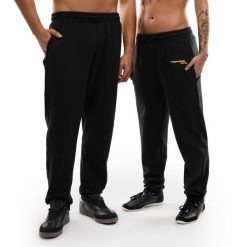 Męskie spodnie joggery Rayo Club Lifestyle Siroko RC Draft Black. Czarne spodnie materiałowe męskie SIROKO, l, bez wzorów, z materiału, biznesowe. Za 190.00 zł.