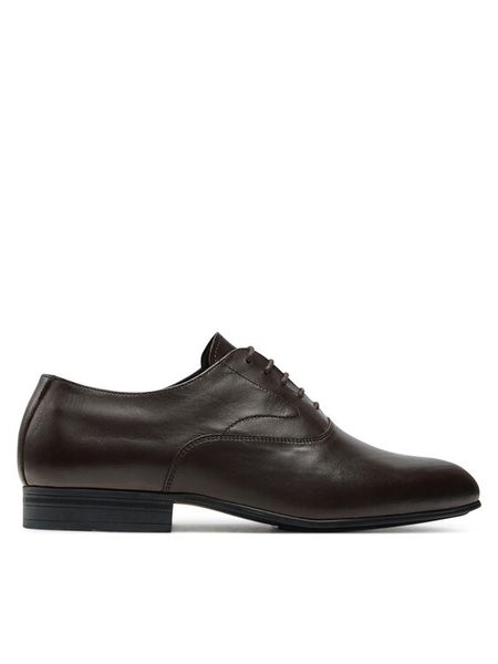 Calvin Klein Półbuty HM0HM01690 Brązowy. Brązowe eleganckie półbuty Calvin Klein, ze skóry, wizytowe, bez zapięcia. Za 529.99 zł.