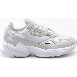 Sneakersy skórzane białe Adidas Falcon W B28128 - biały. Białe obuwie sportowe damskie Adidas, bez wzorów. Za 399.99 zł.