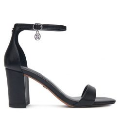 Sandały Nine West. Czarne klapki damskie Nine West, bez wzorów, bez obcasa, na słupku, bez zapięcia. Za 229.99 zł.