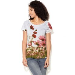 Colour Pleasure Koszulka CP-034 213 biało-zielono-czerwona r. XXXL/XXXXL. T-shirty damskie Colour Pleasure. Za 70.35 zł.