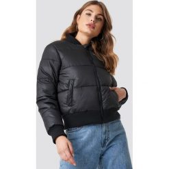 NA-KD Trend Puchowa kurtka ze ściągaczem - Black. Kurtki damskie marki NA-KD Trend. Za 323.95 zł.