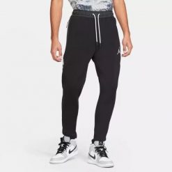 Spodnie męskie nike air jordan fleece pants black. Czarne spodnie sportowe męskie Nike, m, bez wzorów, z dresówki, do koszykówki. Za 279.00 zł.
