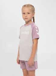 Koszulka dla dziewczynki Hummel. Fioletowe t-shirty i topy dla dziewczynek Hummel, bez wzorów, z bawełny, bez ramiączek. Za 134.00 zł.