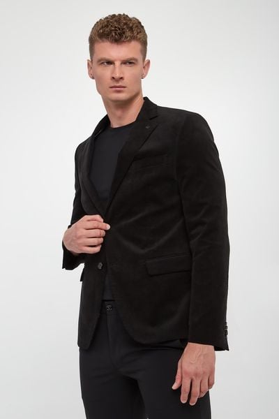 Marynarka męska welurowa KARL LAGERFELD. Marynarki męskie KARL LAGERFELD, bez wzorów, z weluru. Za 1,739.00 zł.