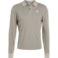 C.P. Company Koszulka polo army green. Bluzki z długim rękawem męskie marki C.P. Company. W wyprzedaży za 423.20 zł.