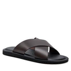 Klapki Geox. Brązowe klapki męskie Geox. Za 309.99 zł.