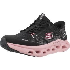 Buty SKECHERS SLIP - INS STEP ALTUS FAST LANE Czarny. Czarne trampki i tenisówki damskie Skechers, bez wzorów, z materiału, bez zapięcia. Za 384.99 zł.