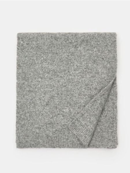 Basic szalik - szary. Szare szaliki i chusty damskie Sinsay, bez wzorów. Za 35.99 zł.