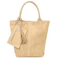 Shopperka skórzana VERA PELLE beżowa T49. Brązowe torebki shopper damskie bez wzorów, ze skóry, zamszowe, bez dodatków. Za 208.99 zł.