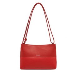 Torebka Calvin Klein. Czerwone torebki do ręki damskie Calvin Klein, bez wzorów, klasyczne, bez dodatków. Za 219.99 zł.