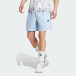 Train Essentials Woven Training Shorts. Czarne buty sportowe męskie Adidas, z materiału, bez zapięcia, na fitness i siłownię. Za 119.00 zł.