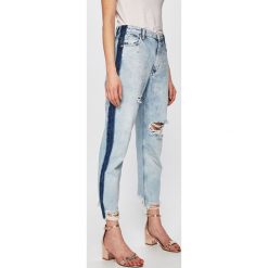 Silvian Heach - Jeansy Sintacru. Jeansy damskie marki Silvian Heach. W wyprzedaży za 449.90 zł.