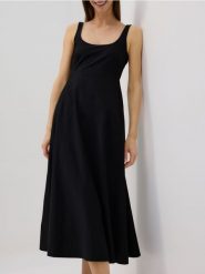 Sukienka midi - czarny. Czarne sukienki damskie Reserved, l, bez wzorów, z tkaniny, bez kołnierzyka, bez ramiączek, midi, rozkloszowane. Za 129.99 zł.