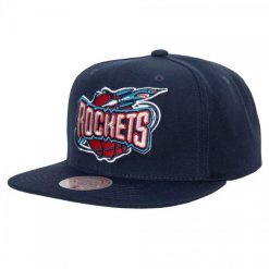 Czapka z daszkiem męska do koszykówki Mitchell & Ness NBA Houston Rockets. Niebieskie czapki i kapelusze męskie Mitchell & Ness, bez wzorów, sportowe. Za 149.00 zł.