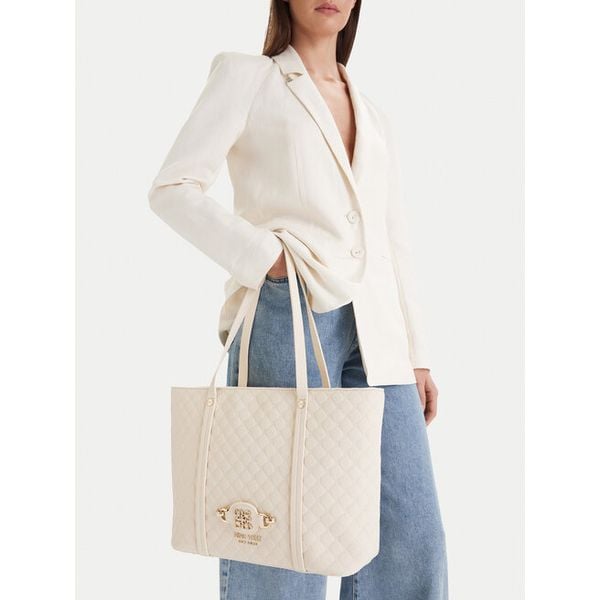 Torebka Nine West. Białe torebki do ręki damskie Nine West, bez wzorów, bez dodatków. Za 239.99 zł.