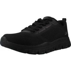 Buty SKECHERS 118205S Czarny. Czarne trekkingi męskie Skechers, na fitness i siłownię. Za 266.99 zł.