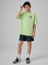 4F Spodenki plażowe boardshorty chłopięce - czarne 134/140 (8-10 lat). Czarne szorty dla chłopców 4f, na lato, bez wzorów, z materiału. Za 89.99 zł.