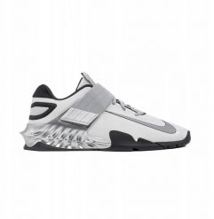 Nike Savaleos SE FZ8664-001 białe 42. Białe buty sportowe męskie Nike, bez zapięcia. Za 577.99 zł.