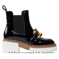 Botki Carinii. Czarne botki damskie Carinii, bez obcasa, na słupku, bez zapięcia. Za 659.99 zł.