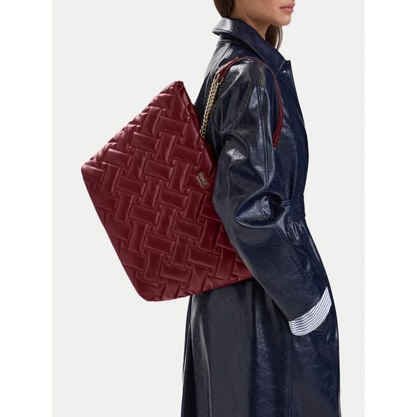 Torebka MEXX. Czerwone torebki do ręki damskie Mexx, bez wzorów, bez dodatków. Za 229.99 zł.