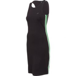 Sukienka dresowa damska SUDD400A - głęboka czerń. Sukienki damskie marki 4f. Za 119.99 zł.
