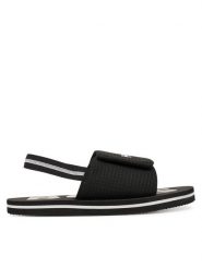 BOSS Sandały J53242 D Czarny. Czarne sandały chłopięce Boss, z syntetyku, bez zapięcia. Za 133.99 zł.