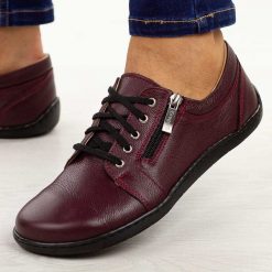 Bordowe skórzane Polskie półbuty damskie barefoot Gregors 1153. Czerwone półbuty damskie GREGORS, na jesień, bez wzorów, z jeansu, biznesowe, bez obcasa, na płaskiej podeszwie, bez zapięcia. Za 359.00 zł.
