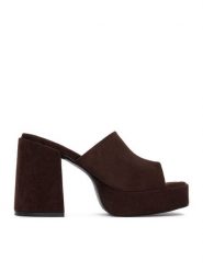 DeeZee Klapki CEO-HY7562-10 Brązowy. Brązowe klapki damskie DeeZee, bez wzorów, z materiału, bez obcasa. Za 139.99 zł.