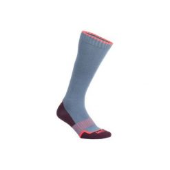 Skarpety narciarskie 100. Niebieskie skarpety męskie WED'ZE, z elastanu. Za 19.99 zł.